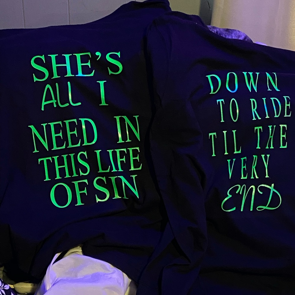 ANY FONT OR DESIGN ON UR FAVORITE  HOODIE HATS TUMBLERS CAR DECALS MANY MORE